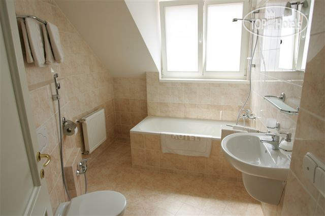 New photos from tourists Winston Churchill hotel 3*
