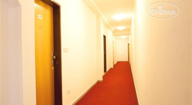 Фото Travellers Hostel Praha