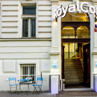 Фото Royal Court Hotel