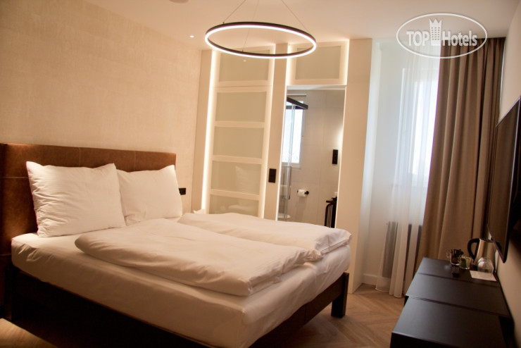 Фото Chevron Hotel