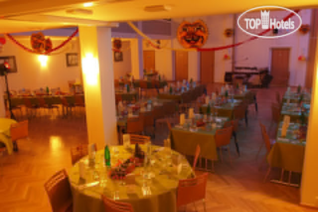 New photos from tourists Port 4*