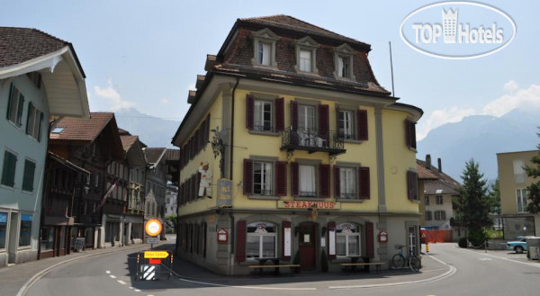 Фото The Lazy Falken Hotel & Backpackers