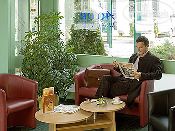 Hotel photo Ibis 3 Lacs Neuchatel 2*