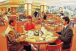 Hotel photo Ramada 4*