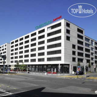 Фото Courtyard Zurich North