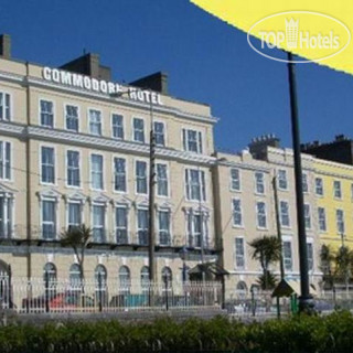 Фото Commodore Hotel