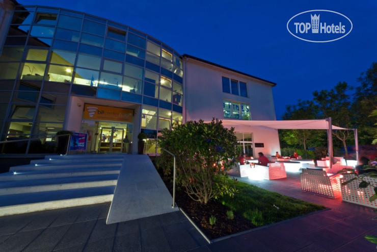 New photos from tourists Bit Center 2*