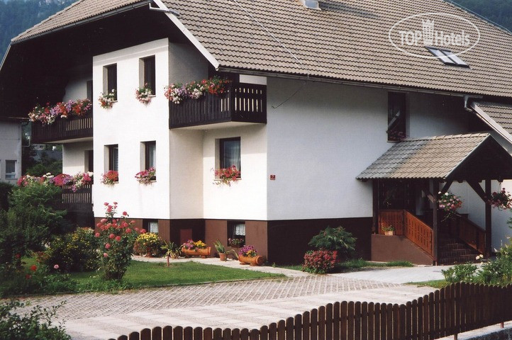 Hotelier's photos B&B Brezov Gaj 3*