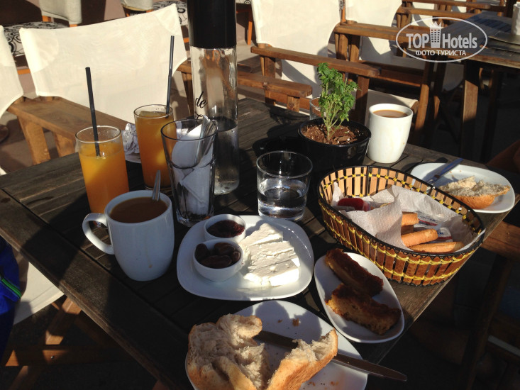 Новые добавленные фото туристов Argo Beach Hotel