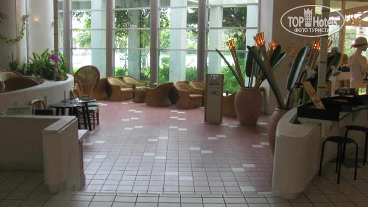 Hotelier's photos Royal Hotel Okinawa Zanpamisaki 3*