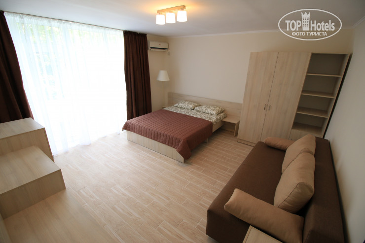 Hotelier's photos Forrest (Автомобилист)