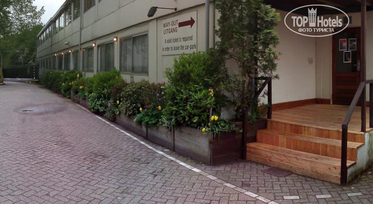 Hotelier's photos Bargain Toko Hostel