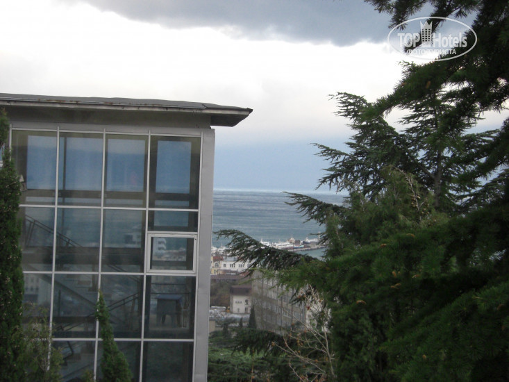 New photos from tourists Admiral Yalta 3*