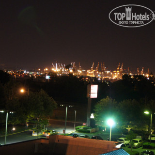 Photos Ramada Plaza Newark Liberty International Airport
