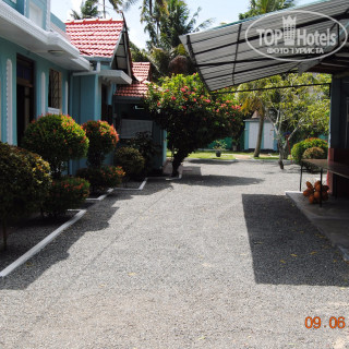 Фото Surf Bay Resort Weligama