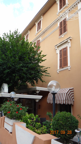 Фото Iris Crillon Hotel