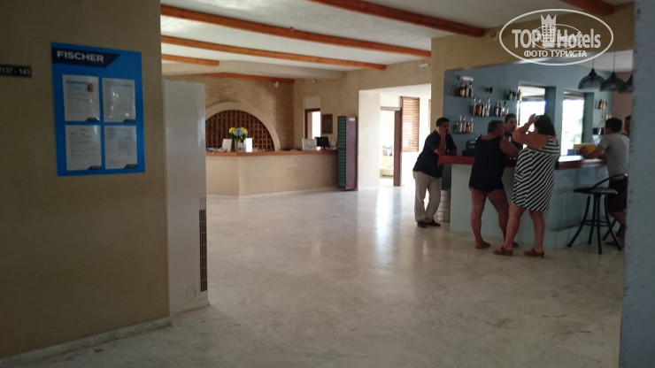 New photos from tourists Aelia 3*