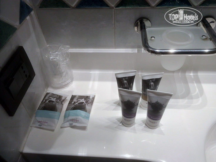 New photos from tourists Mercure Genova San Biagio 4*