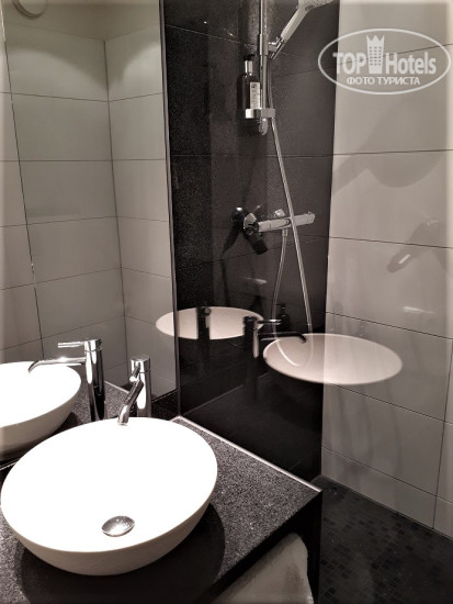 New photos from tourists Motel One Dusseldorf Hauptbahnhof
