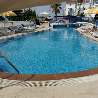 Joker Side Hill Suite 3*