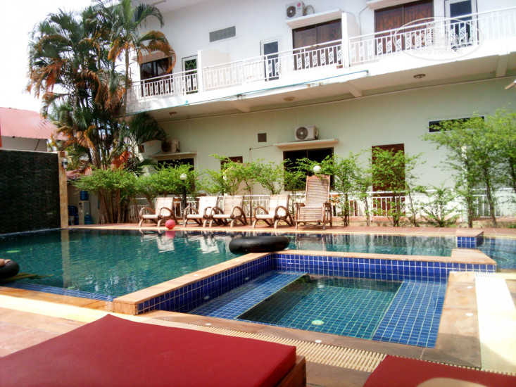 New photos from tourists Blossoming Romduol Lodge 2*