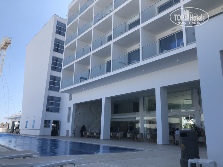 Hotelier's photos Seasons Hotel Adults Only 4*