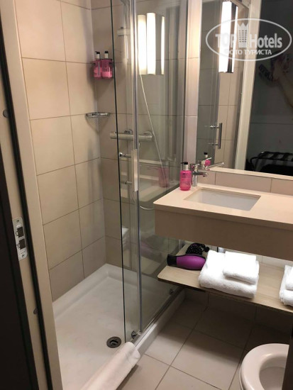 New photos from tourists Moxy Munich Messe 4*
