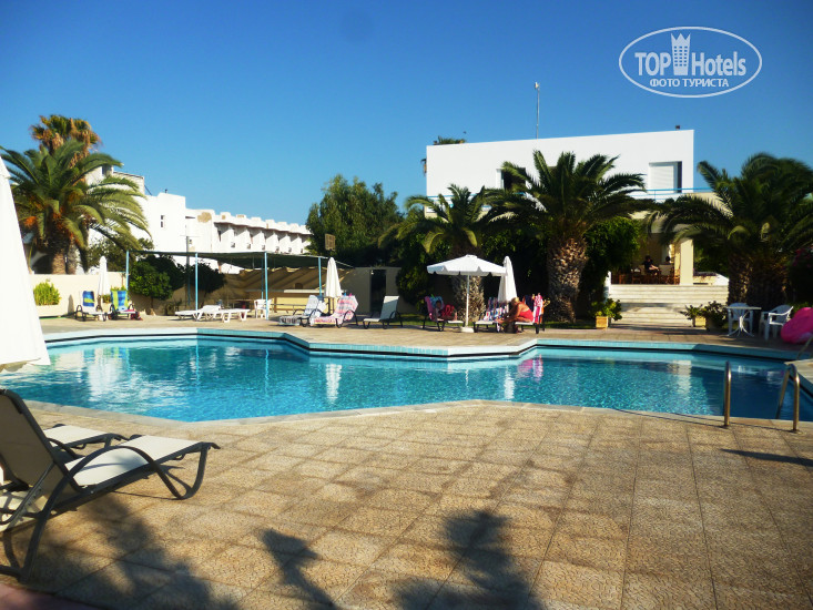 Hotel photo Leonidas Hotel & Studios 2*