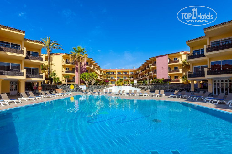 New photos from tourists Club Marina Tenerife