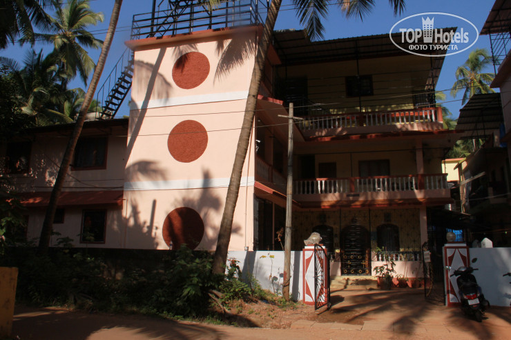 New photos from tourists Ligorio Villa