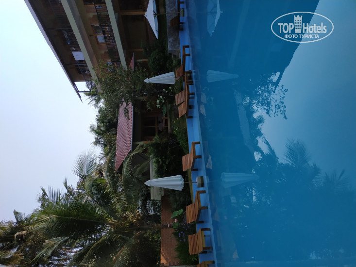 New photos from tourists Azura Resort 3*