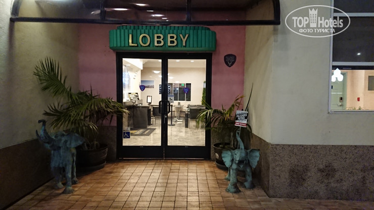 New photos from tourists Days Inn Santa Monica Los Angeles 2*