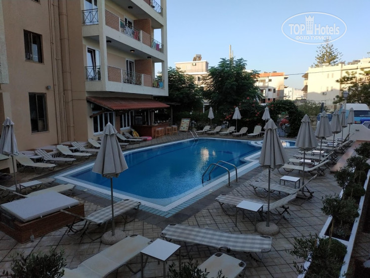 New photos from tourists Captains Hotel 2*