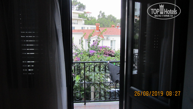 New photos from tourists Teodora Apartments Sveti Stefan