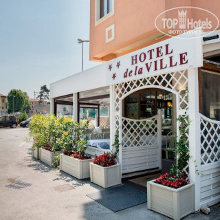 Фото De La Ville