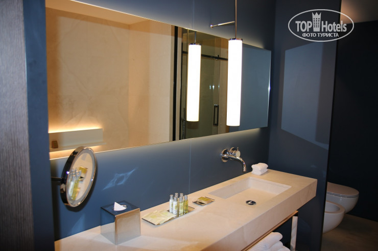 New photos from tourists Hilton Lake Como 4*