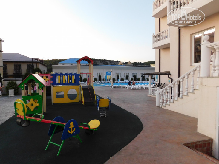 Hotelier's photos Democratia 4*