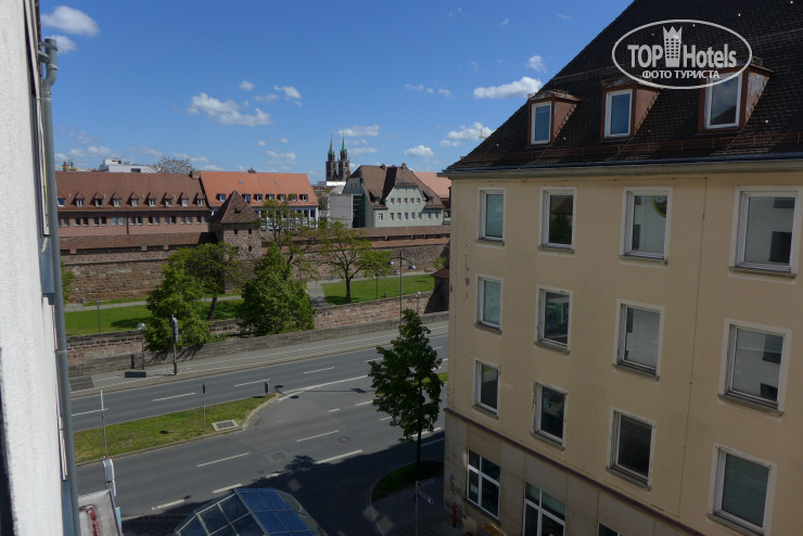 Hotelier's photos B&B Hotel Nurnberg-City 2*