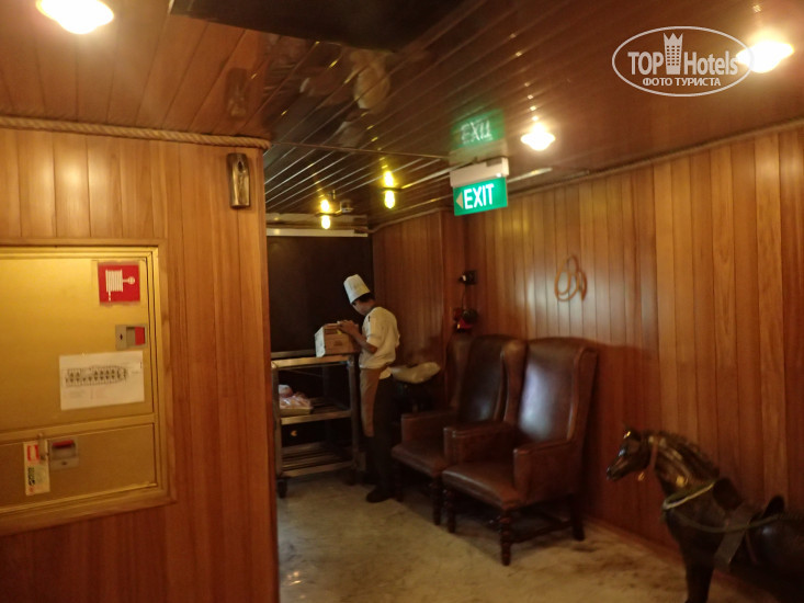 New photos from tourists Vintage Luxury Yatch Hotel
