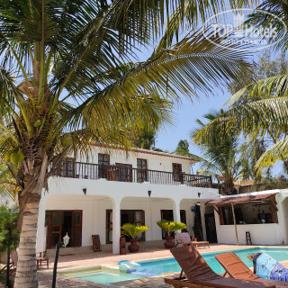 Фото Moonshine Uroa Boutique Hotel