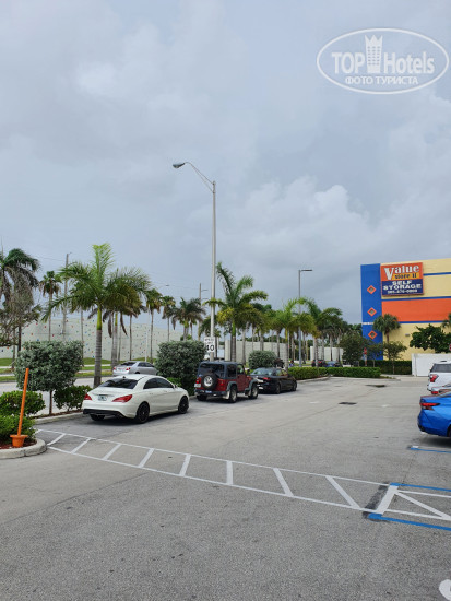 Hotel photo Candlewood Suites Miami Airport West 2*