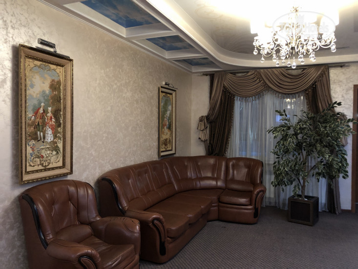 Фото Алекс Холл
