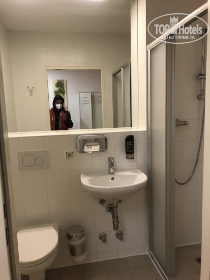 New photos from tourists a&t Holiday Hostel