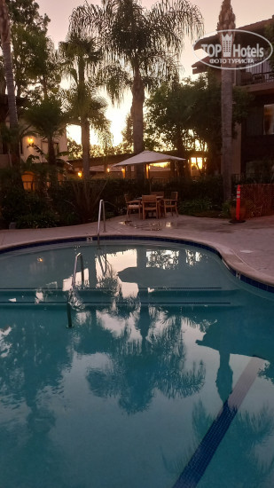 New photos from tourists DoubleTree by Hilton Hotel Claremont 3*