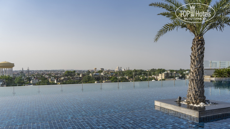 Фото Taj Hotel & Convention Centre Agra