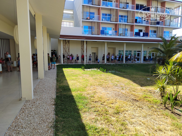 Фотографии отеля  Grand Aston Cayo Paredon 5*
