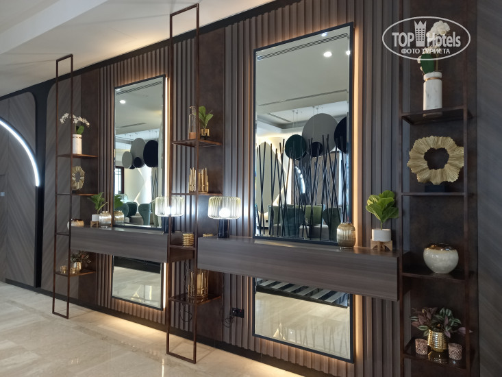 Hotel photo Holiday International 4*