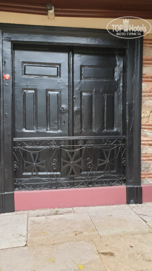 New photos from tourists Petrion Hotel