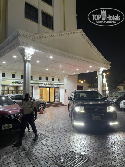 Фото Victoria Crown Plaza Hotel