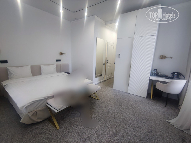 New photos from tourists Plaza Hotel